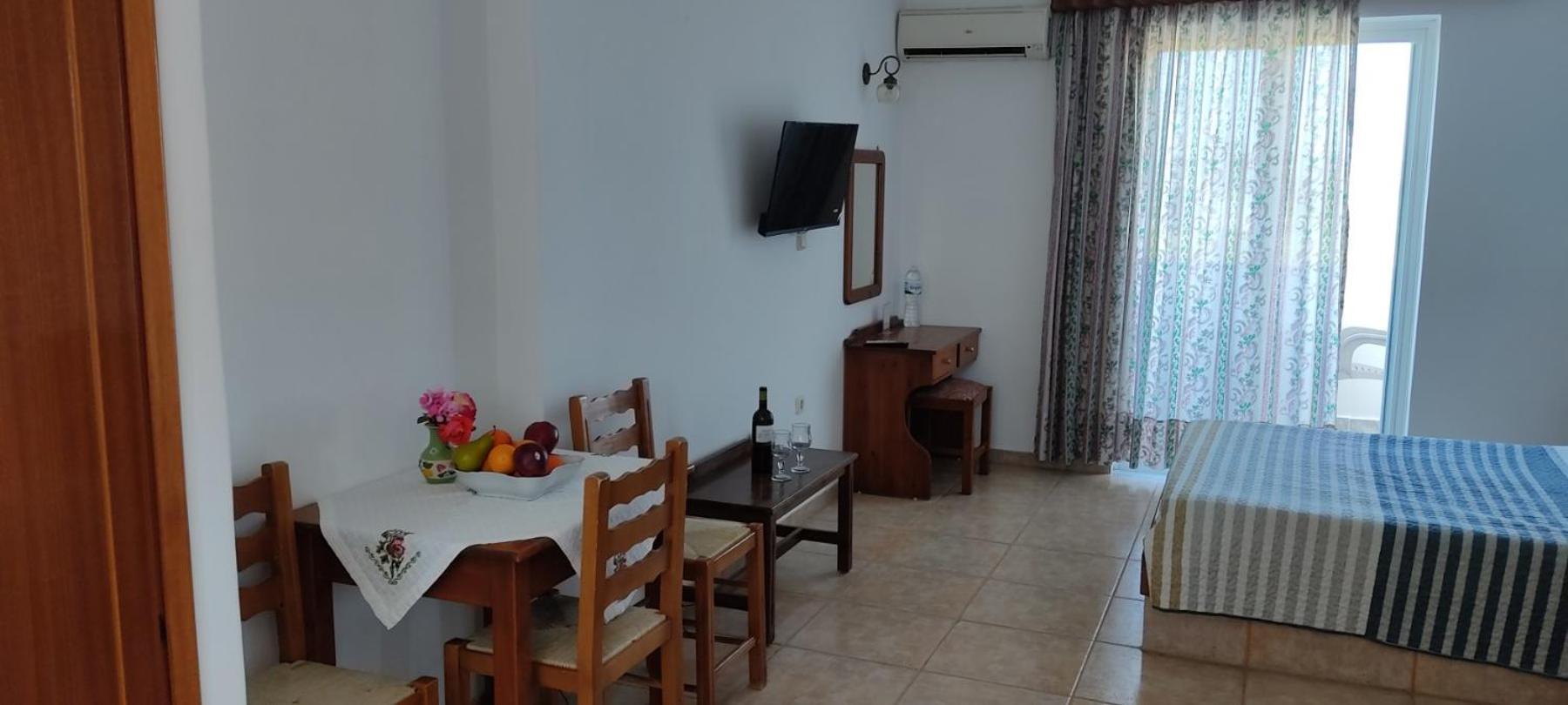 Venos Apartments Marmari  Bagian luar foto